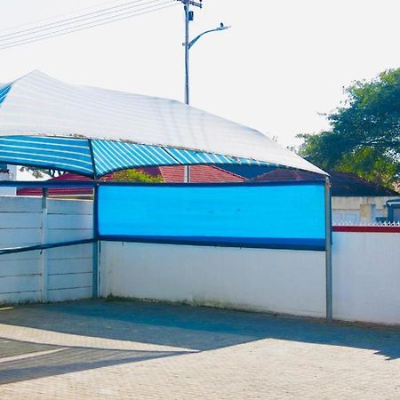 Hotel 33 Goulborn Street Goodwood Ciudad del Cabo Exterior foto