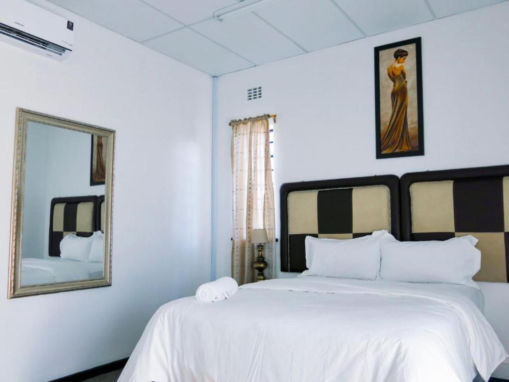 Hotel 33 Goulborn Street Goodwood Ciudad del Cabo Exterior foto